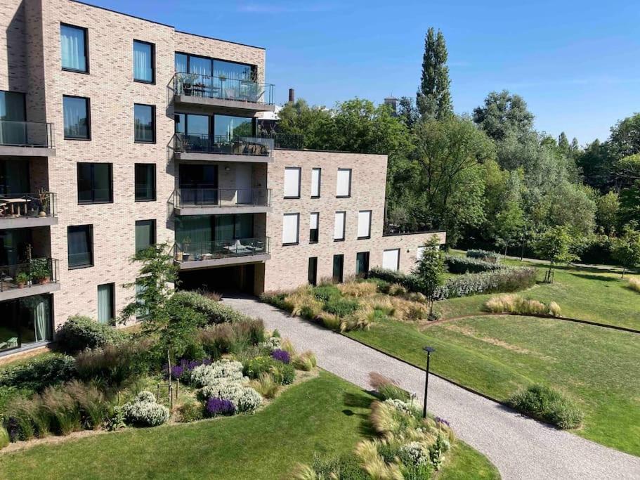 Cozy Two Bedroom Apartment Near City Centre Gent エクステリア 写真